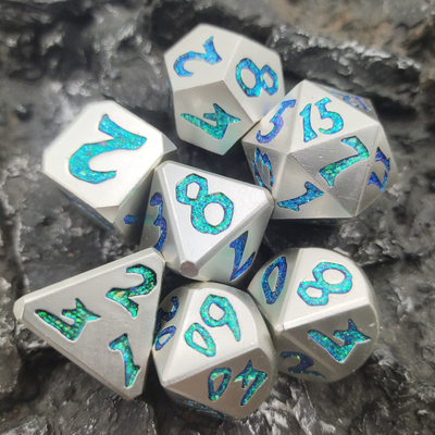 Friendly Dice Set Multipurpose Carving Metal Polyhedral RPG Dice D6 D8 D10