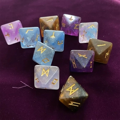 D8 Viking Runes Polyhedral Dice Of Labradorite Elder Futhark / Divination Dice For Crystal Gazing