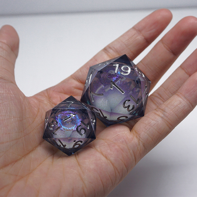 One Sequined Liquid Flow Sand Resin Dice# Dnd#Rpg#Coc Smooth Edge