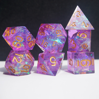 Roumine and color strip resin characters play a multi -noodle dice set Dragon and Dungeon dnd dice