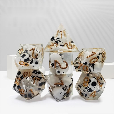 Transparent color Crystal Skull Resin Boarding Dice Set Dragon and Dungeon