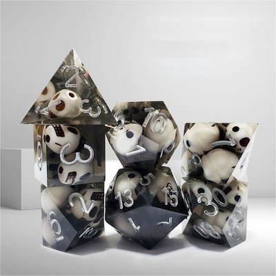 Black Crystal Skull Resin Boarding Dice Set  dnd dice