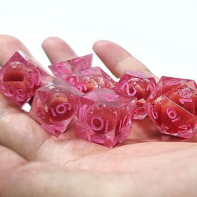 Flowing Sand Rouge Red Crystal Resin Polyhedral Dice For Lucky Activities