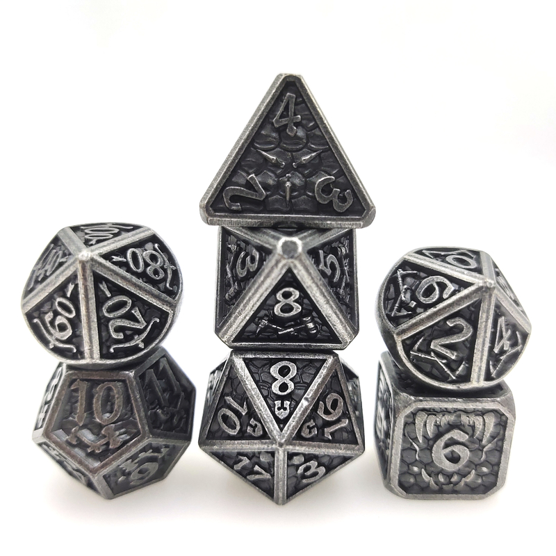 Waterproof Sharp Edged Metal RPG Dice Set 7 Piece Practical Sturdy Polyhedral Black And White Color